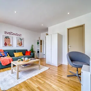 Le Joli Stade, Avec Magnifique Vue, Grenoble, Rhone Alpes Appartement